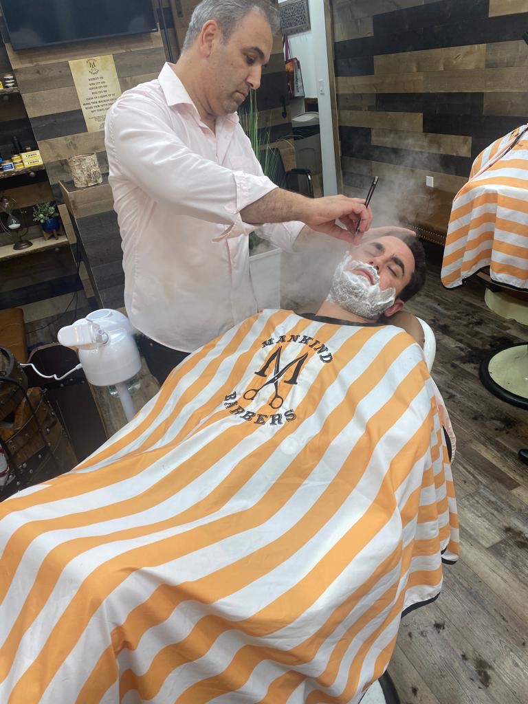 How to maintain and sharpen your straight razor for optimal performance during shaving