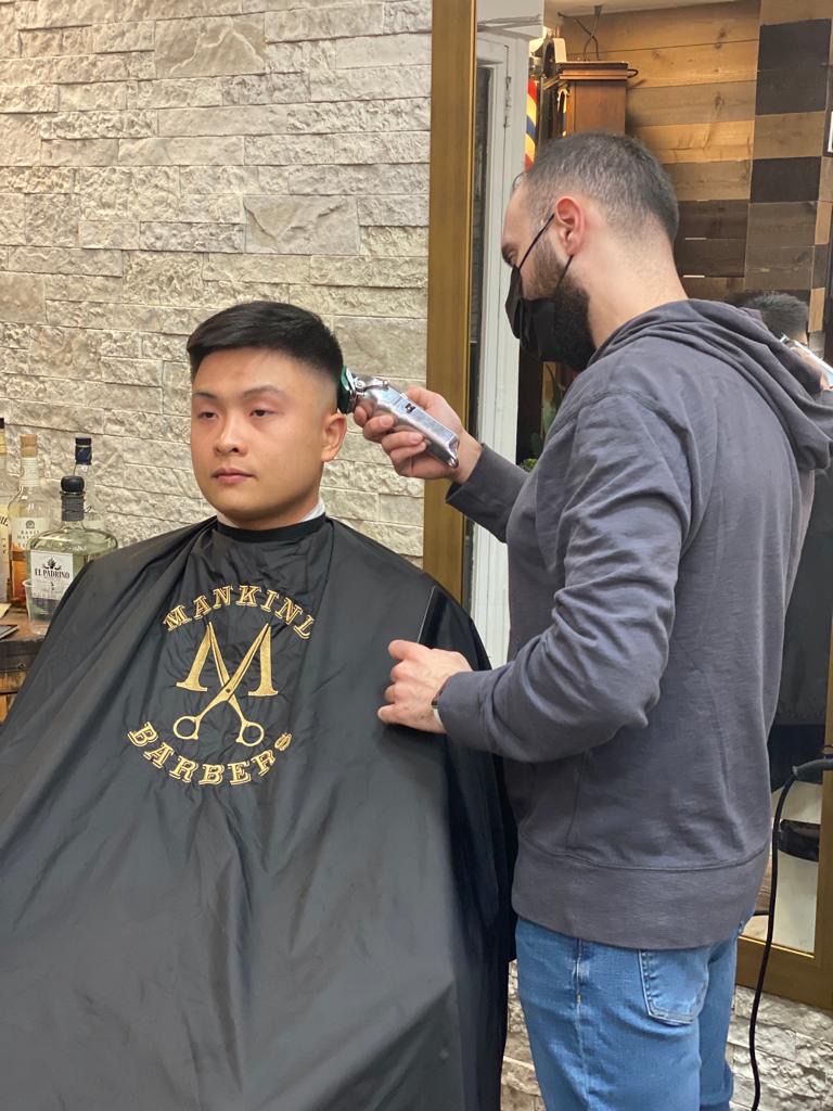 Mastering Fade Techniques for Men's Haircuts