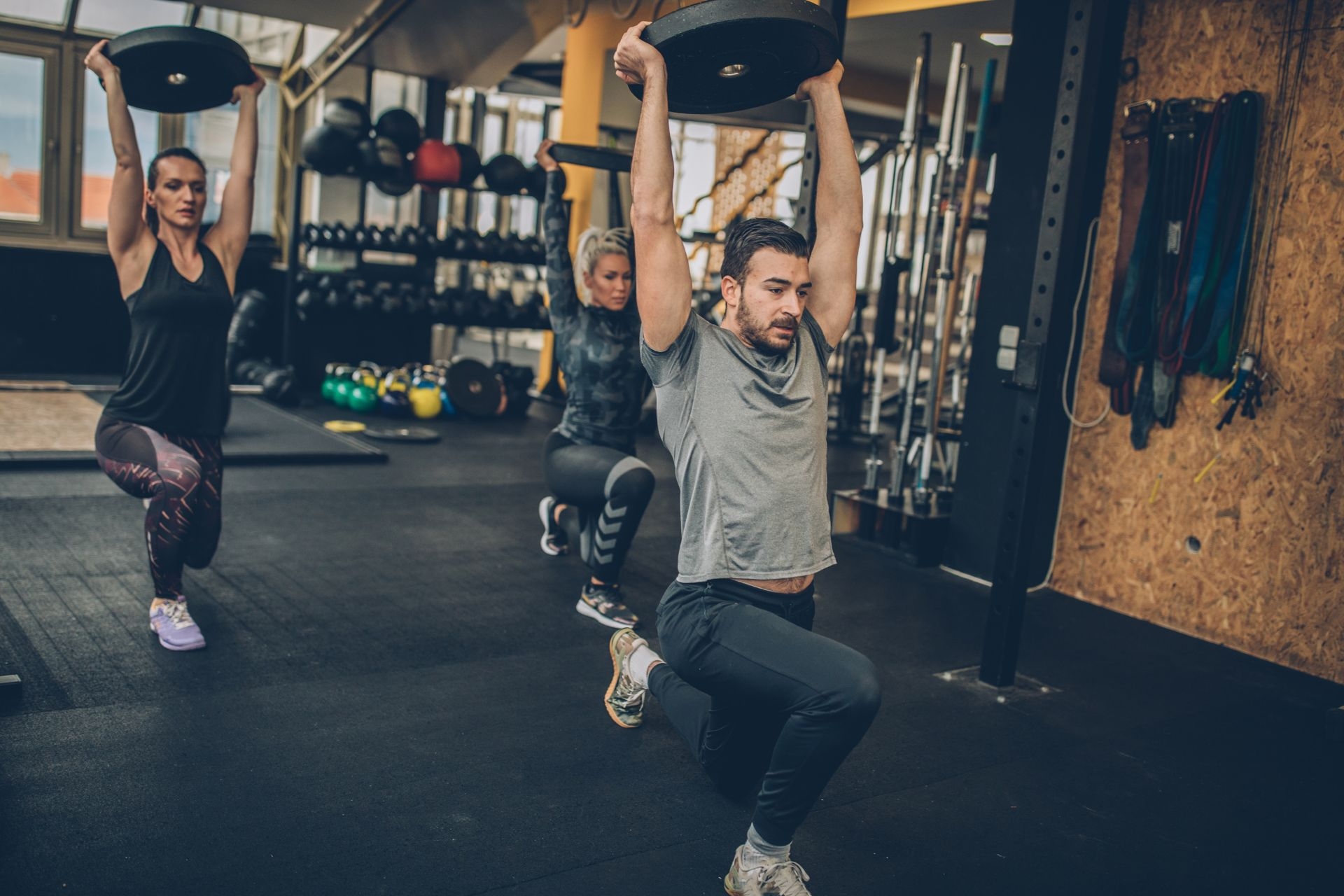 What are some common plyometric exercises that can be incorporated into a training routine?